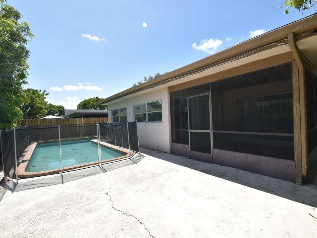 Photo - 9350 NW 35th Manor #9350