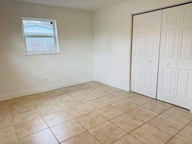 Foto del edificio - 6250 SW 39th St
