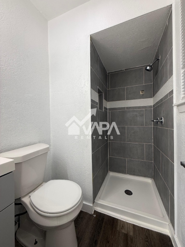 Building Photo - 538 Maddux St