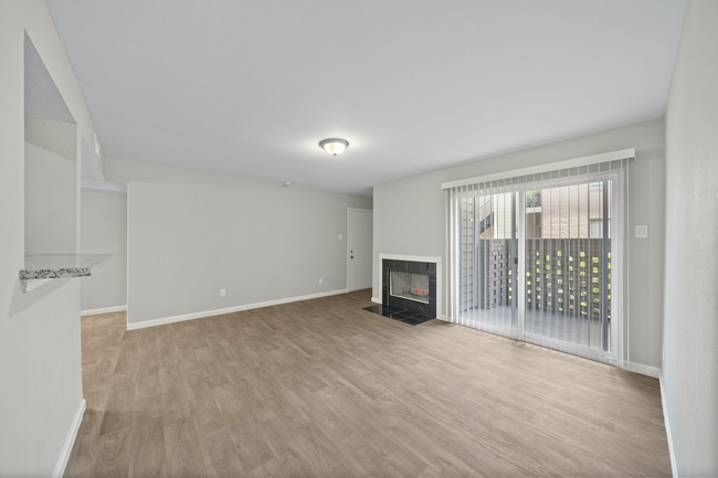 Living Room- B1-2Bd-2Ba- Flint290-002.jpg - Flint at 290