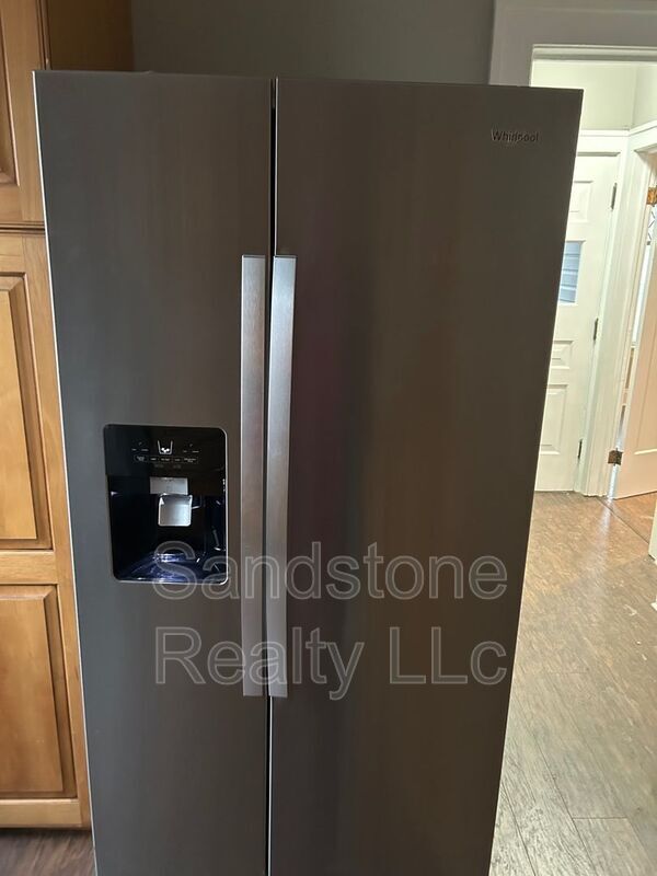 Foto del edificio - 3569 W 147th St