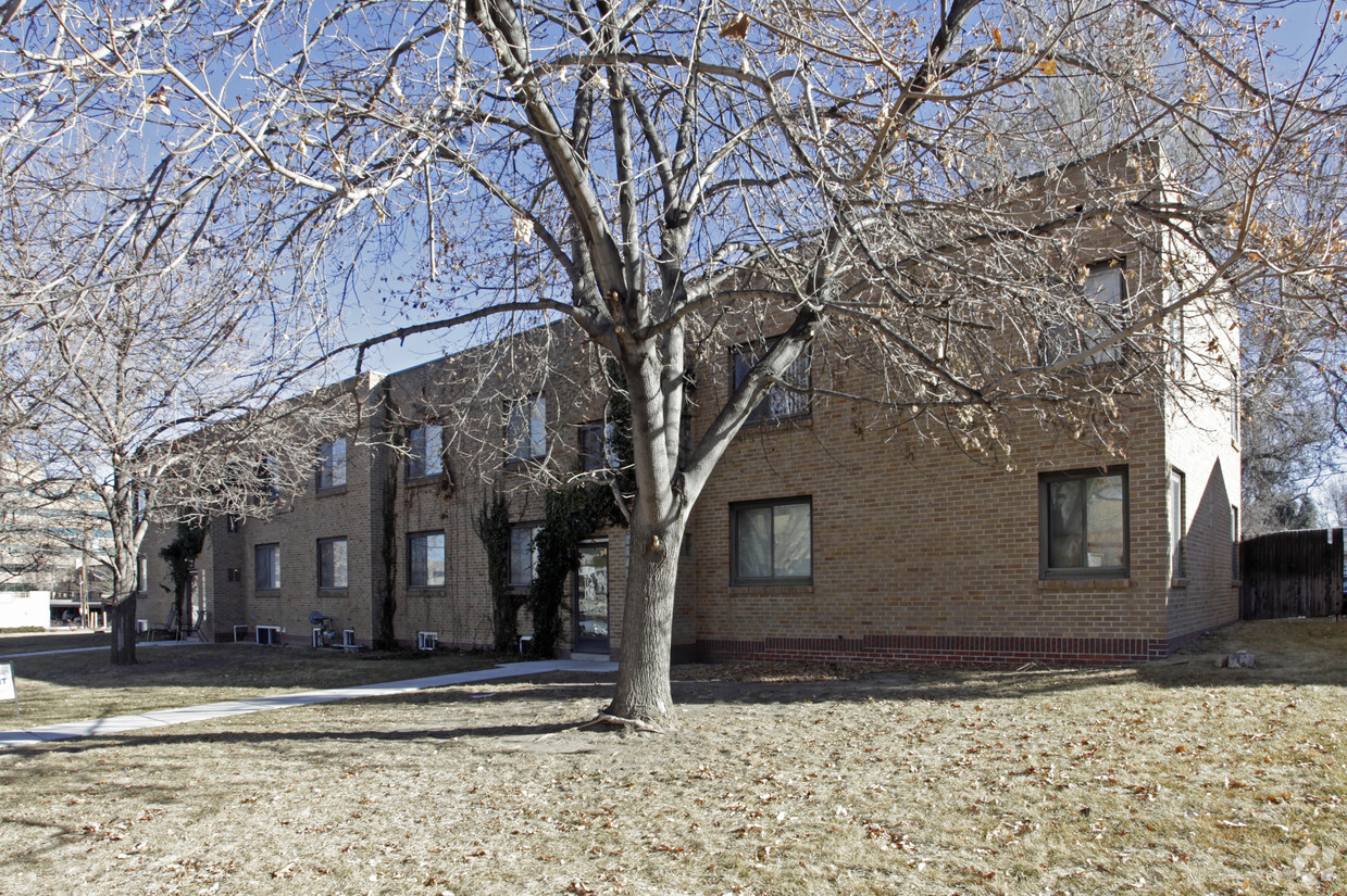 Primary Photo - Clermont Apartments