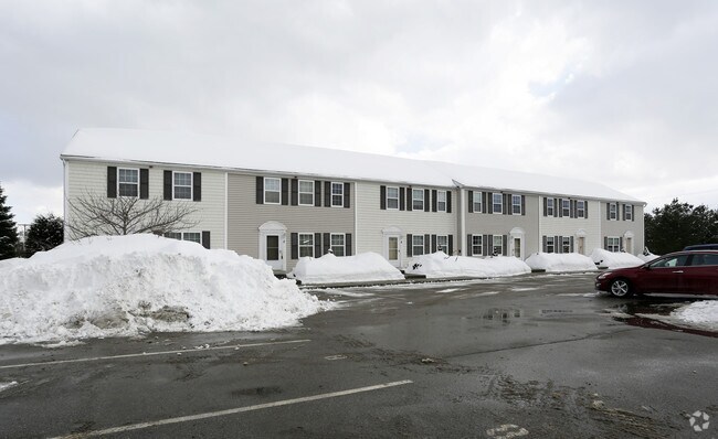 Building Photo - 1 Tamarack Dr