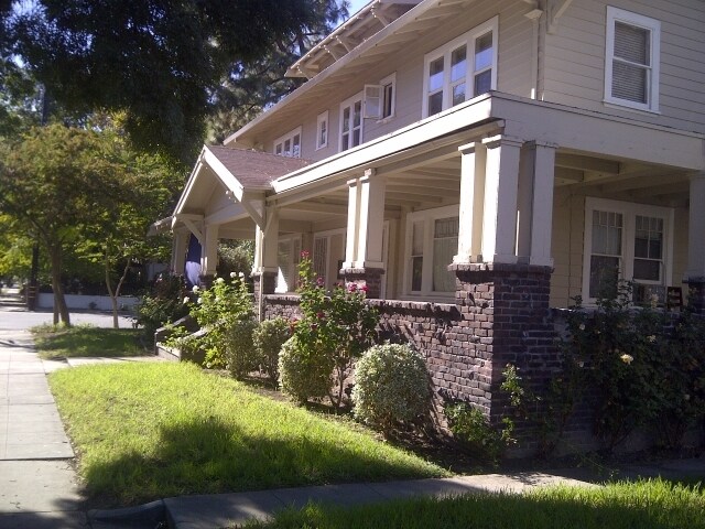 Foto del edificio - Parkside Apartments