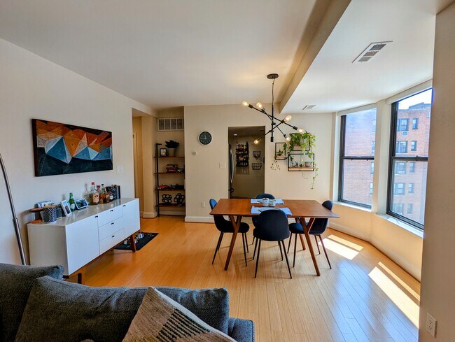 Foto del edificio - 1115 12th St NW