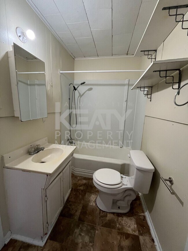 Foto del edificio - Three Bedroom Rental Home in Freetown!