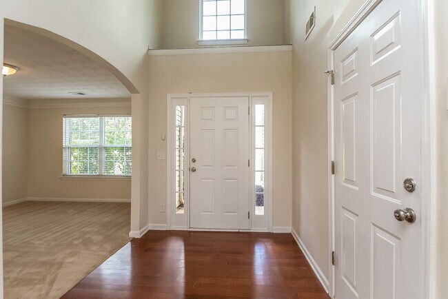 Foto del edificio - 331 Cobblestone Ct