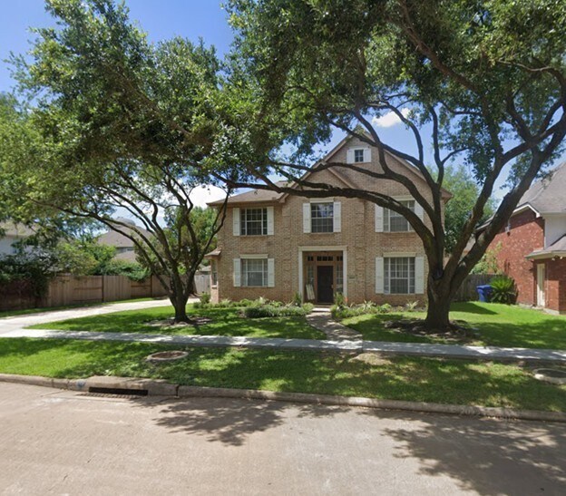 Foto principal - 16410 Fondren Grove Dr