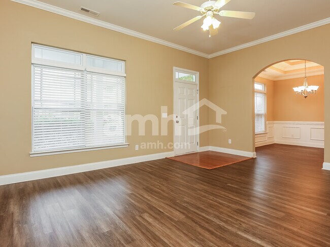 Foto del edificio - 65 Heritage Pky