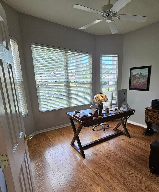 Foto del edificio - 4353 Reflections Pkwy