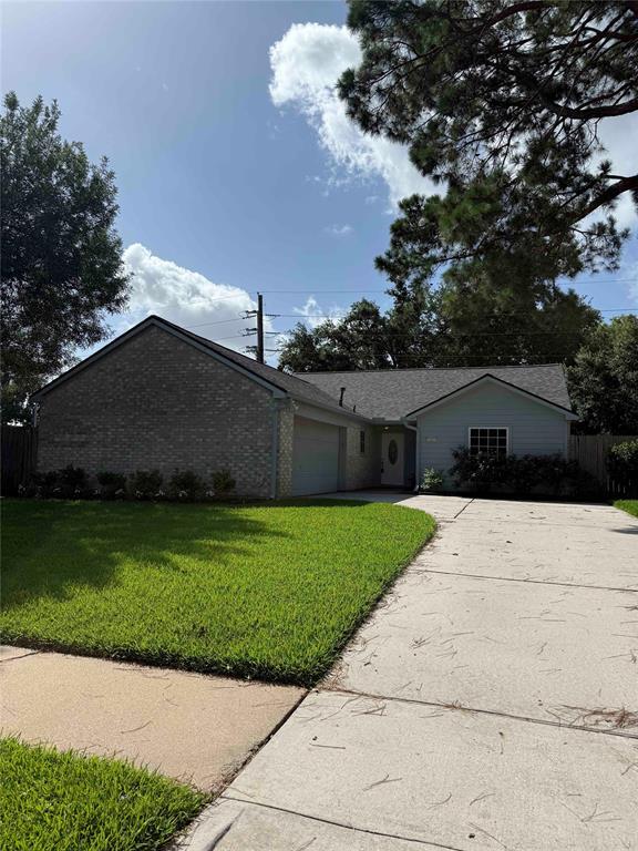 Building Photo - 16803 Bouldgreen