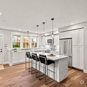 Kitchen w/ Quartz Countertops - 1919 Ford St