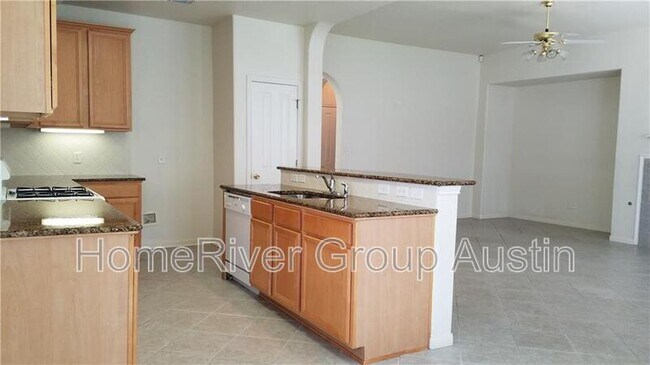 Building Photo - 4119 Hidden View Ct