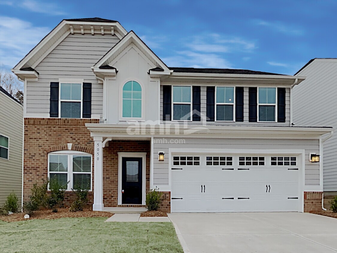 Foto principal - 5050 Twin River Dr