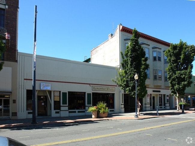 Building Photo - Galleria Apartments