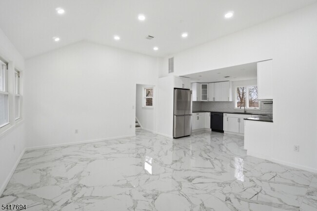 Building Photo - 67 Nolans Point Rd