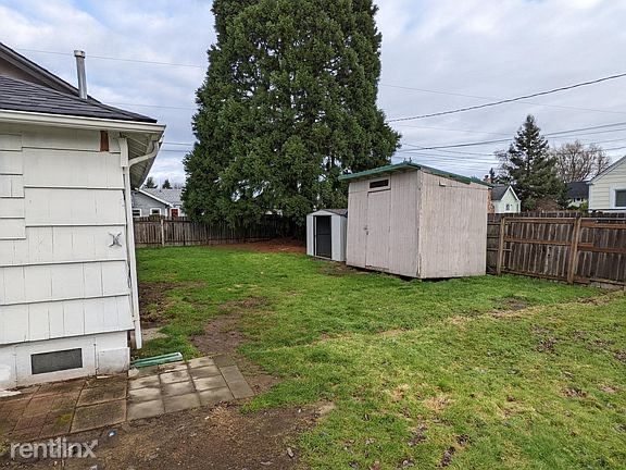 Building Photo - 2 br, 1 bath House - 401 11th St SW