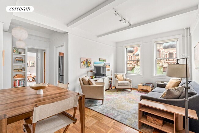 Foto del edificio - 16 E 98th St