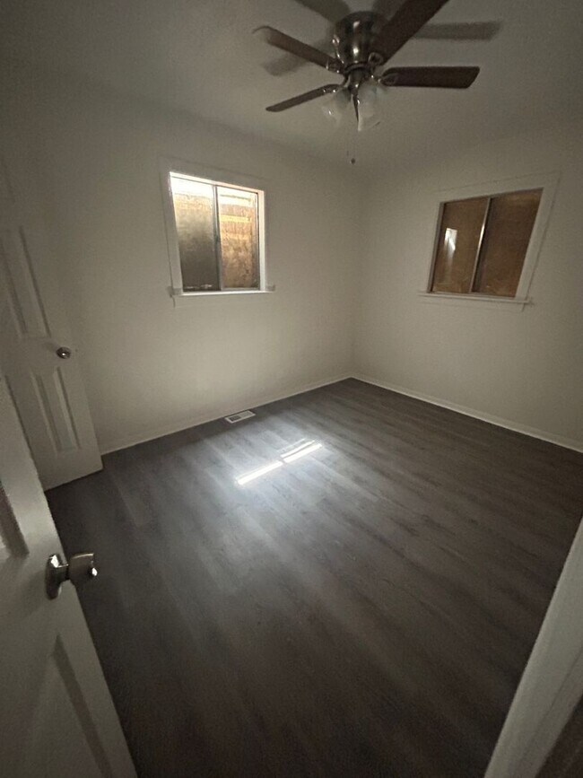 Foto del edificio - 1405 Williams St