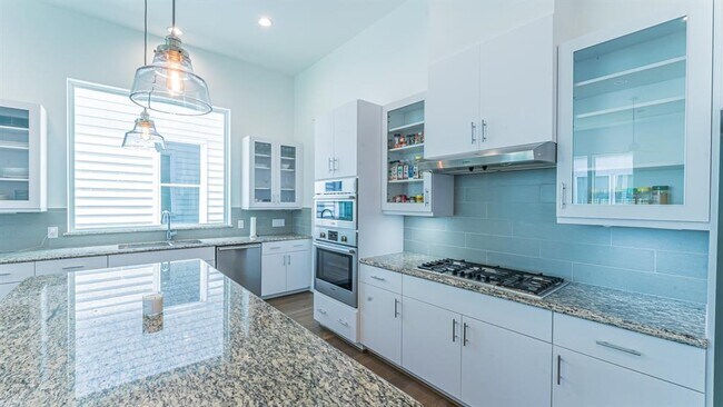 Foto del edificio - 9807 FINCH FALLS Ln