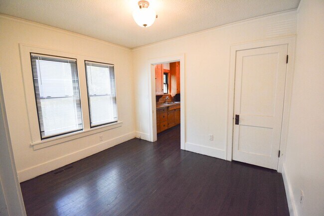 Foto del edificio - 2 Bed, 1 Bath Home for Rent – Near Downtow...