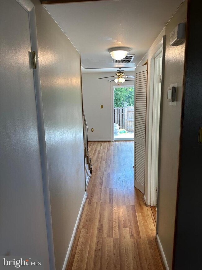 Foto del edificio - 1628 Fort Fisher Ct