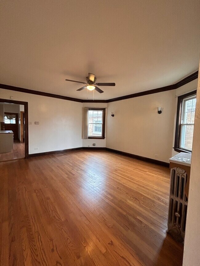 Building Photo - 6247 W Raven St