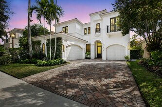 Building Photo - 17921 Villa Club Way