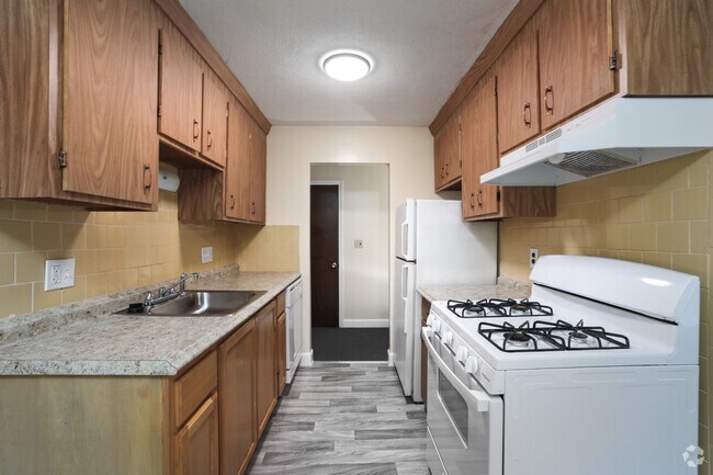 Interior Photo - 20 Park St