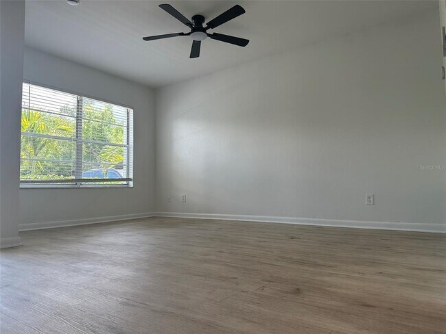 Foto del edificio - 5440 S MacDill Ave