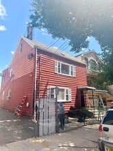 Building Photo - 92 Laidlaw Ave