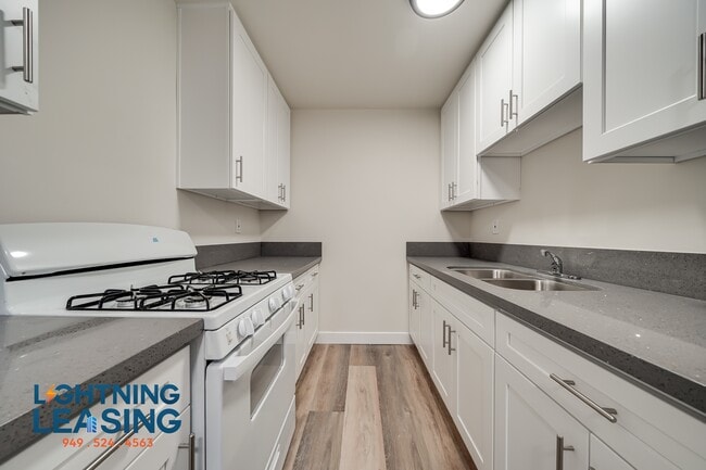 Building Photo - 3841 Gibraltar Ave
