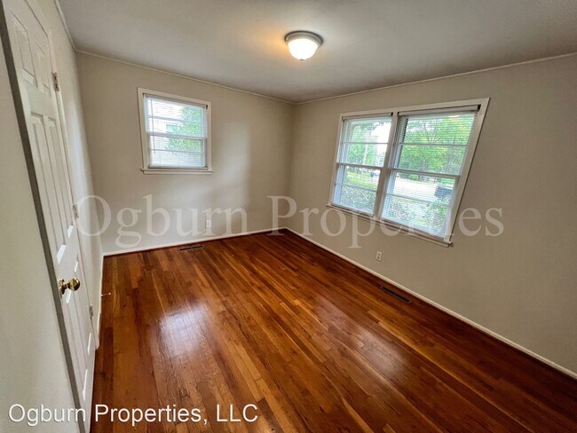 Building Photo - 3 br, 1 bath House - 2843 HERMITAGE DRIVE