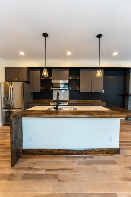 Building Photo - 2830 N Park Ave