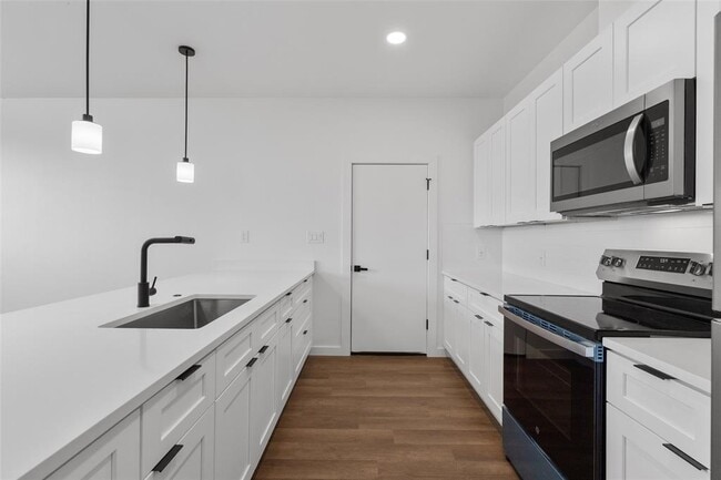 Building Photo - 539 Hackberry Rd