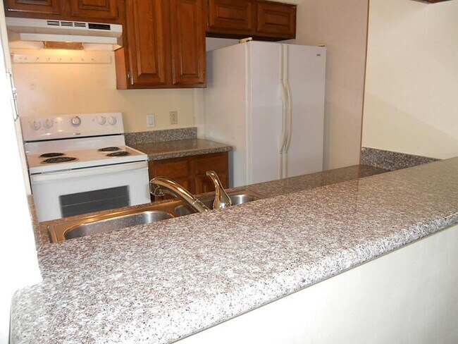 Building Photo - 10814 B Lynbrook Dr