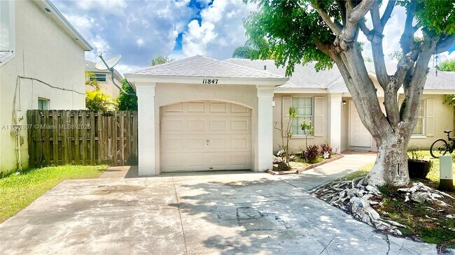 Foto del edificio - 11847 SW 102nd St