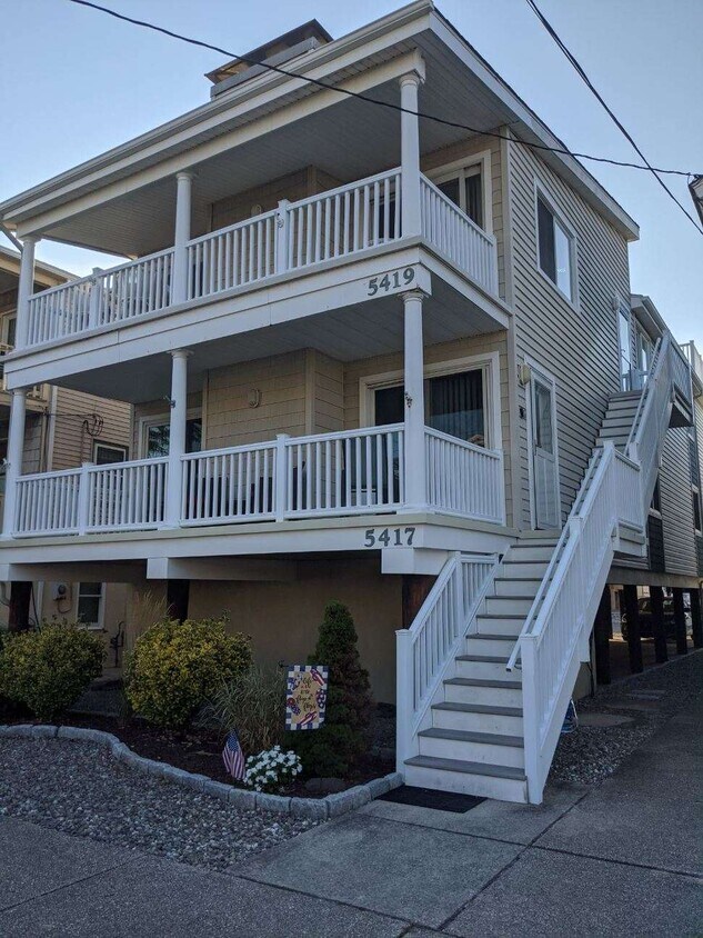 Great location - 5417 Asbury Ave