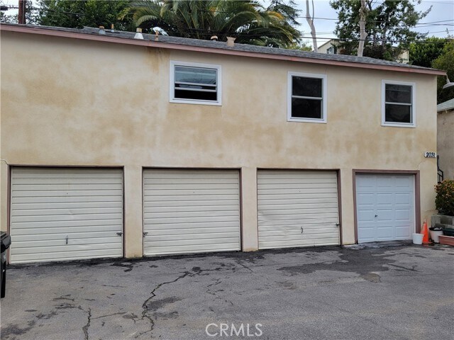 Building Photo - 2031 Argyle Ave