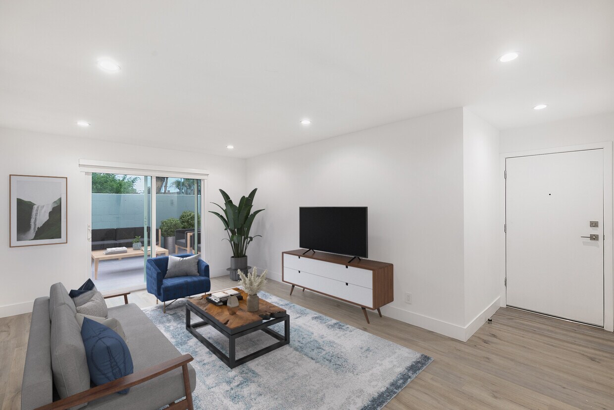 Foto principal - 3701 Hughes Ave