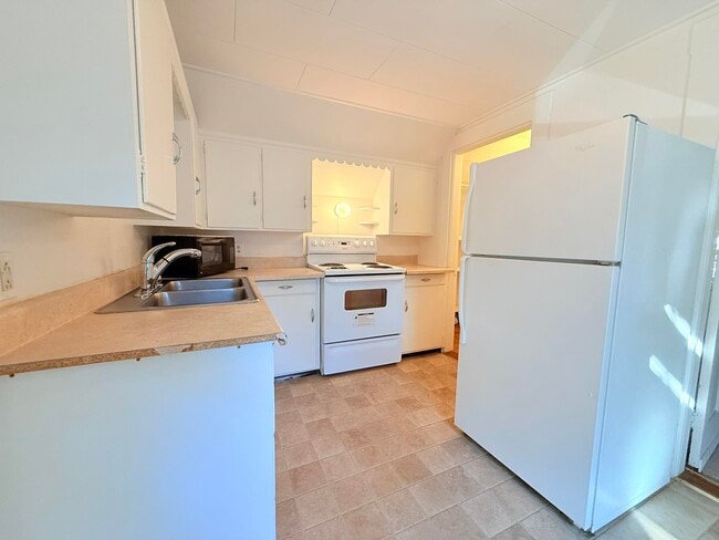 Foto del edificio - 10 Spruce Ave