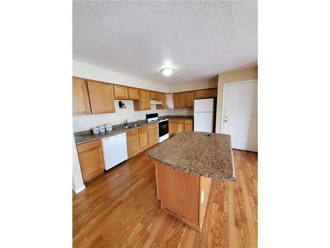 Building Photo - 926 Wescott Trail