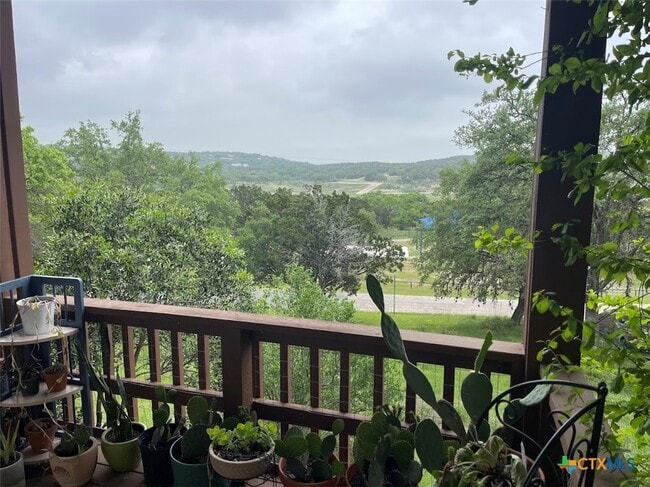 Foto del edificio - 1800 Charter Oak Dr