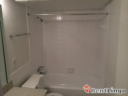Foto principal - 12801 Roydon Dr