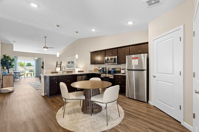 Foto del edificio - Redwood Miamisburg