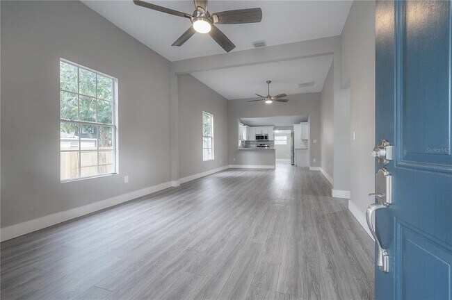 Foto del edificio - 812 E Bryan St