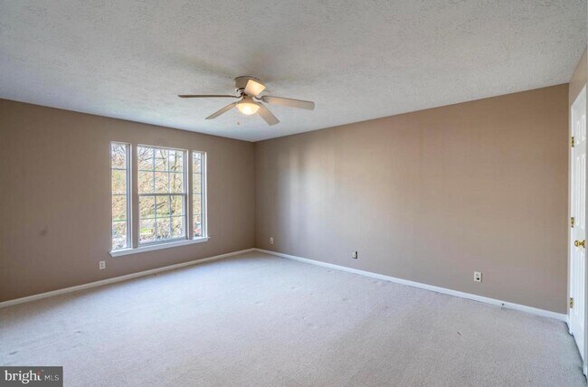 Building Photo - 89 Eldon Way