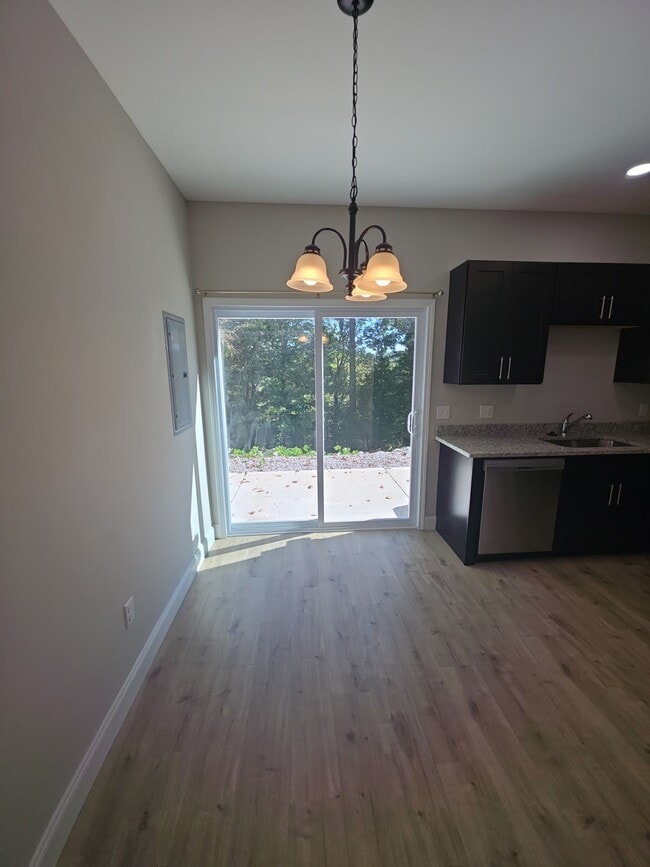 Building Photo - 5206 Oak Point Ct