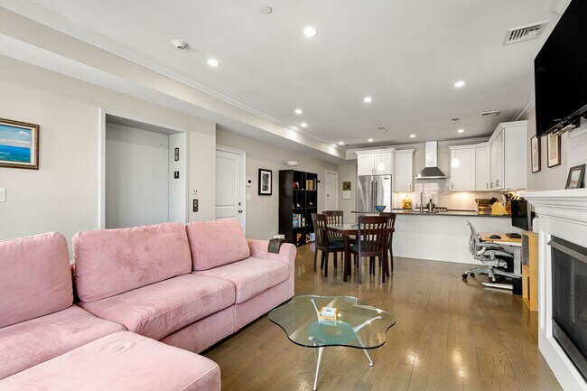 Foto del edificio - 205 W 8th St