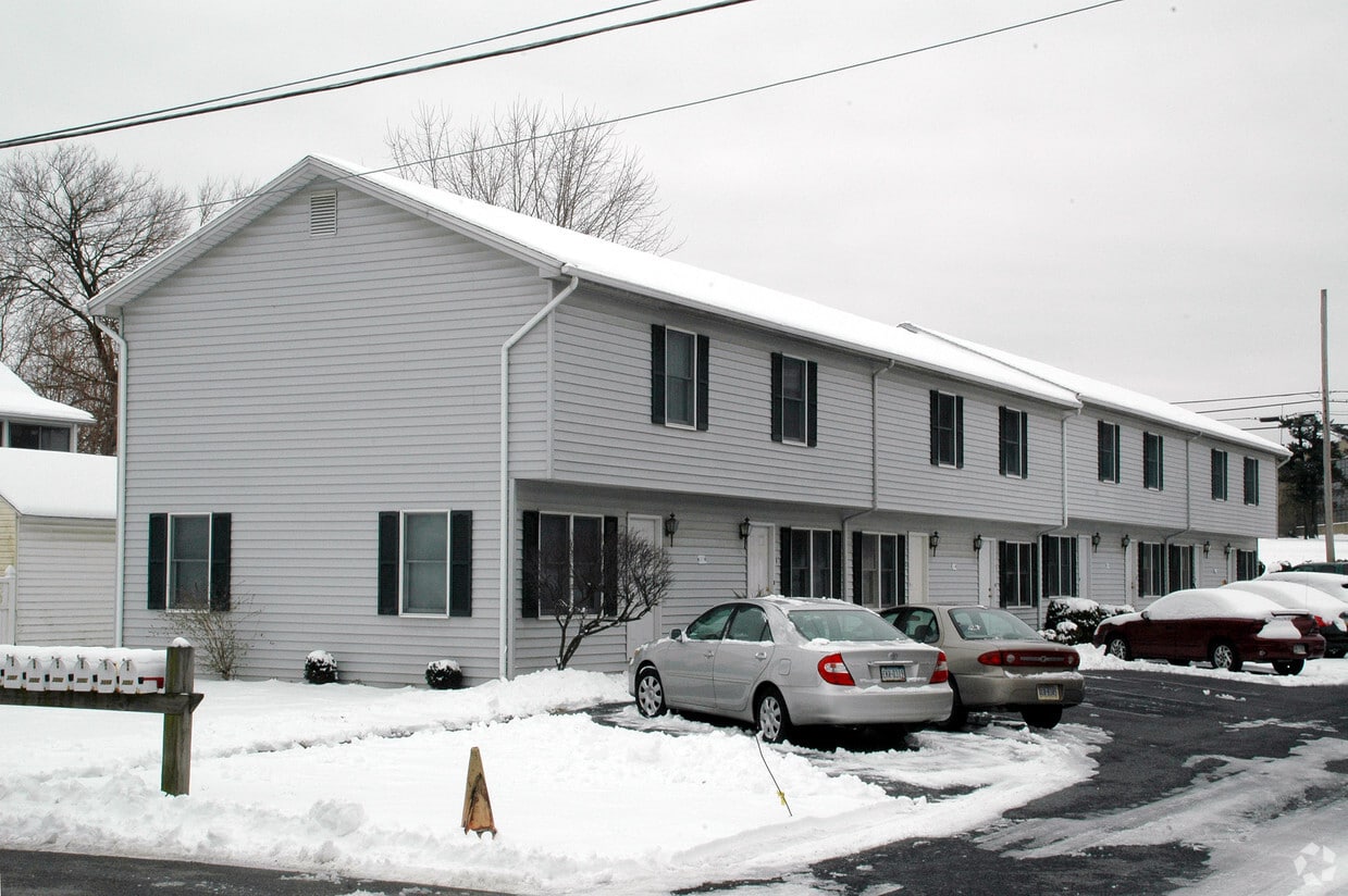 Primary Photo - 305 Ross Ave